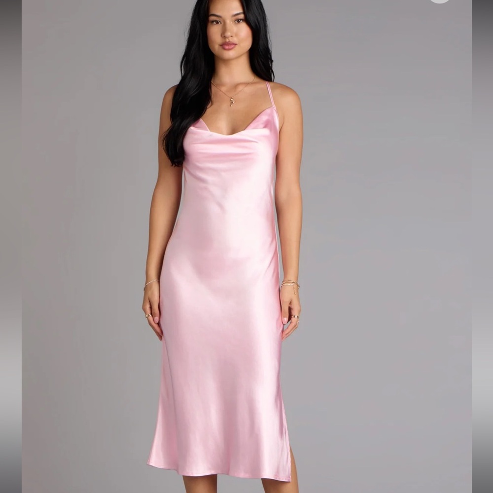 Dreamy Luxe Satin Strappy Midi Dress NEW 🏷️